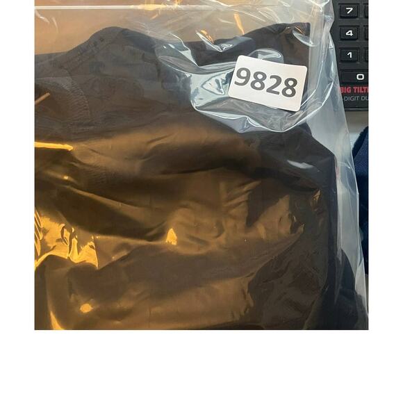 St. John's Bay Womens Medium Long Sleeve Black T-Shirt Cotton - Picture 7 of 7